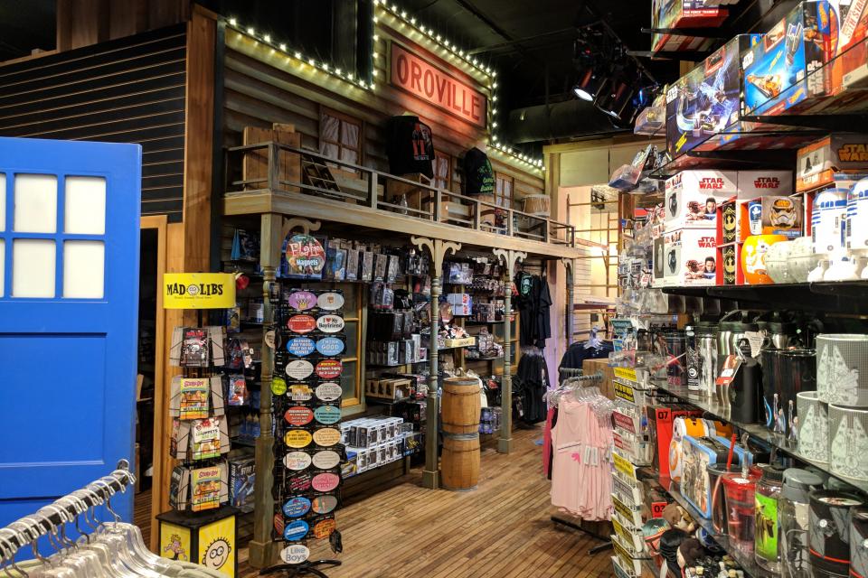 Shop Old Sacramento Waterfront