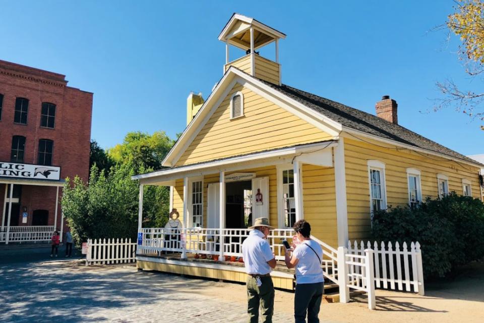 Attractions Old Sacramento Waterfront