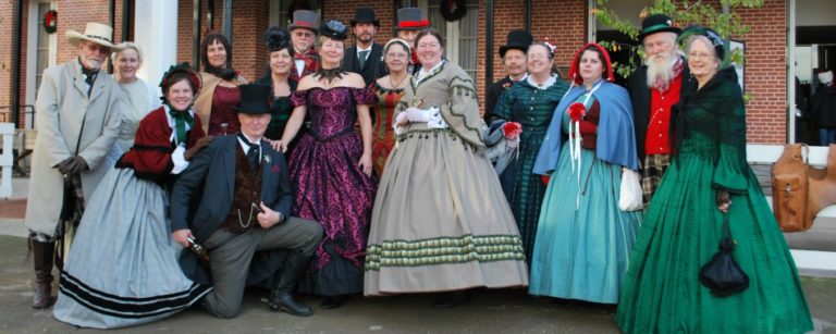 living-history-768x307